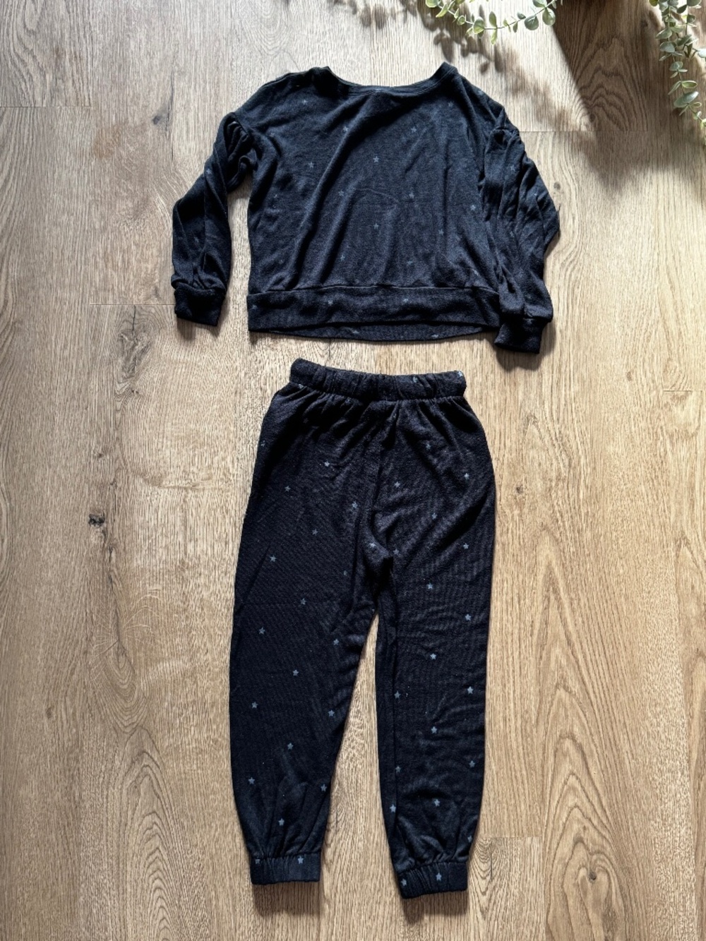 Gap Kids XS 4-5 Black Star Print Sweatshirt Jogger Set